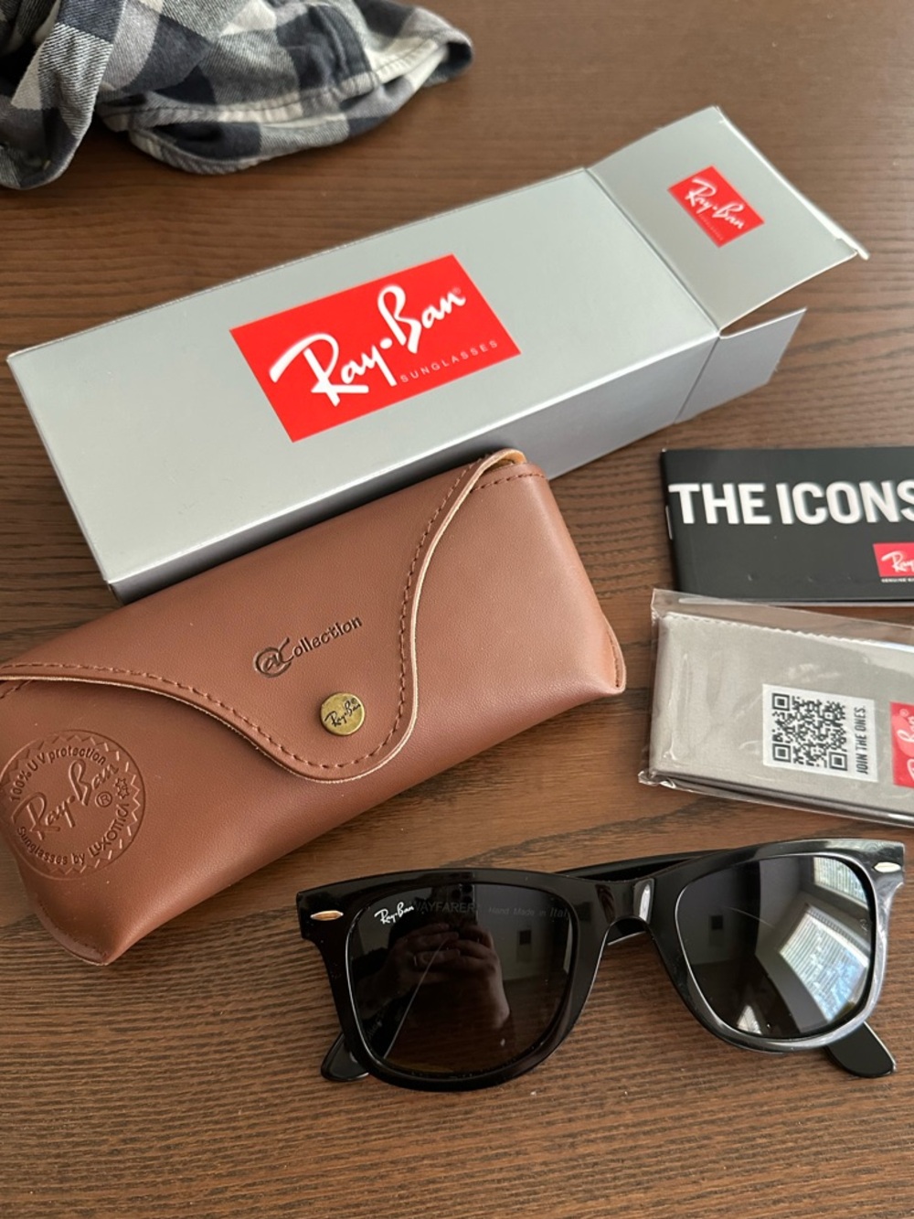 Used Black Ray-Ban Ray Ban Wayfarer RB2140 with case box cloth 901/71 50022 150